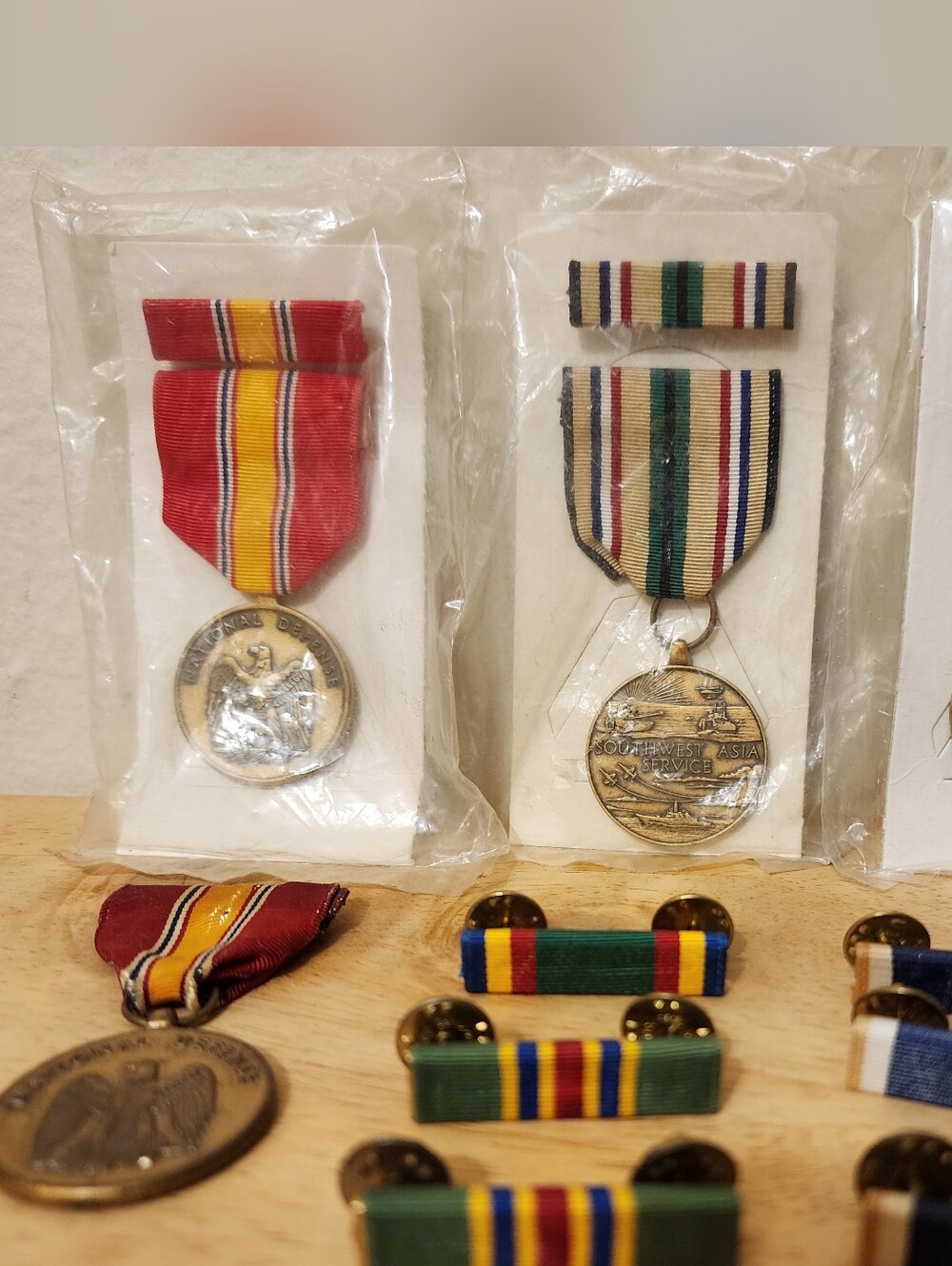 U.S. Military Service Medals, Ribbons/Pins, Patches and Stickers Lot